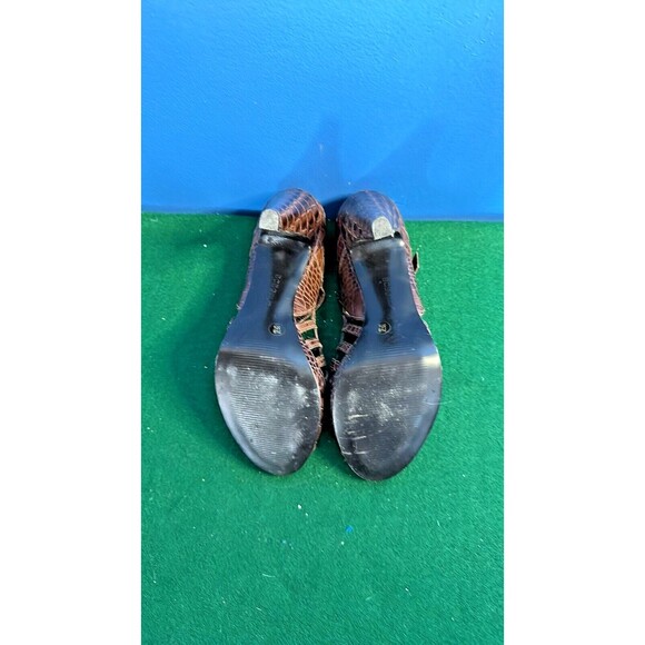 BCBGirls 7.5 Croc Embossed Leather Mary Jane Peep Toe Heels Shoes - Picture 4 of 5